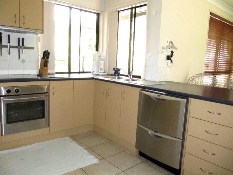 15 Carthurbie Crt, Gladstone QLD 4680