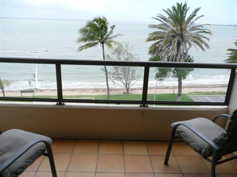 20/20 Barney Street, Gladstone QLD 4680