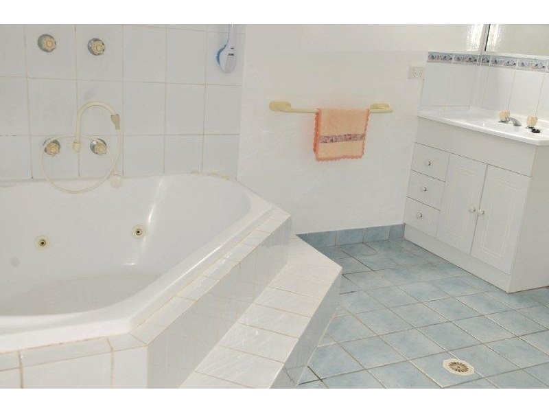 382 Calliope River Road, Calliope QLD 4680