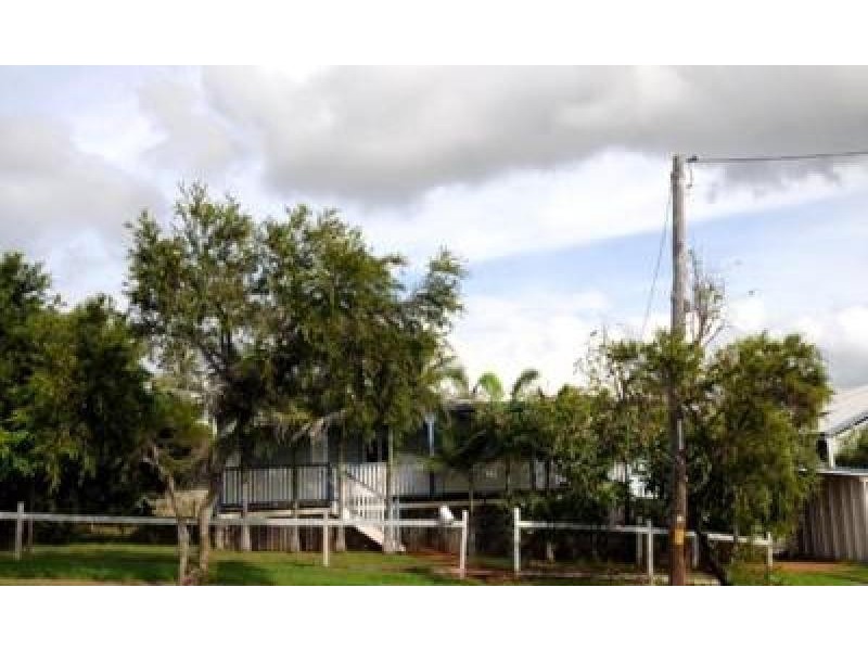 35 Roseberry Street, Gladstone QLD 4680