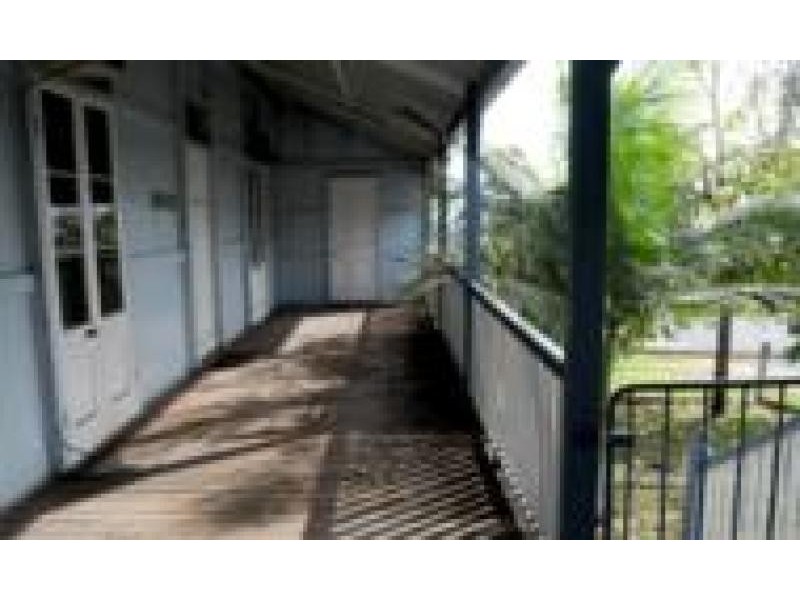 35 Roseberry Street, Gladstone QLD 4680