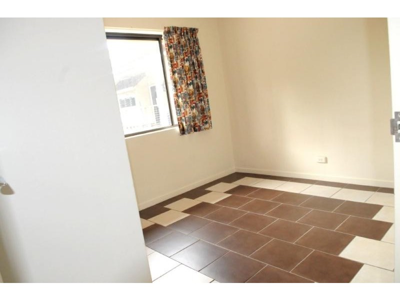 251 AUCKLAND STREET, Gladstone QLD 4680