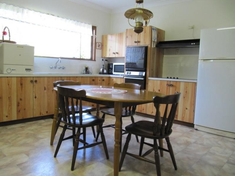 64 Fisher Street, Gladstone QLD 4680