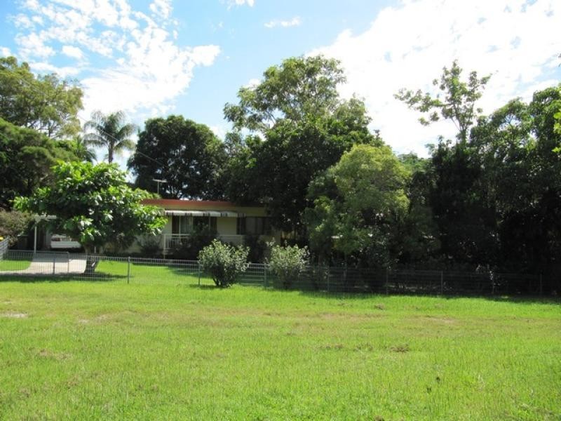 64 Fisher Street, Gladstone QLD 4680