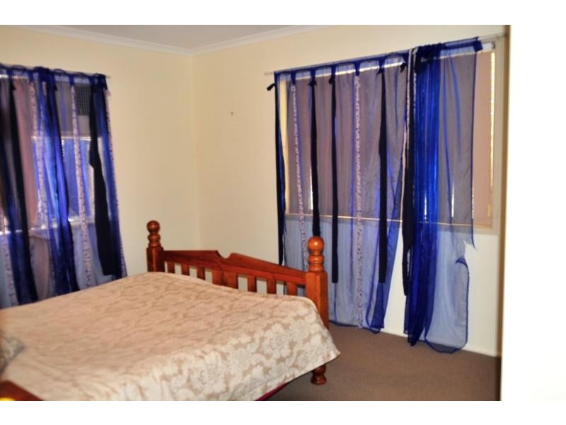 6 Gidgee Court, Gladstone QLD 4680