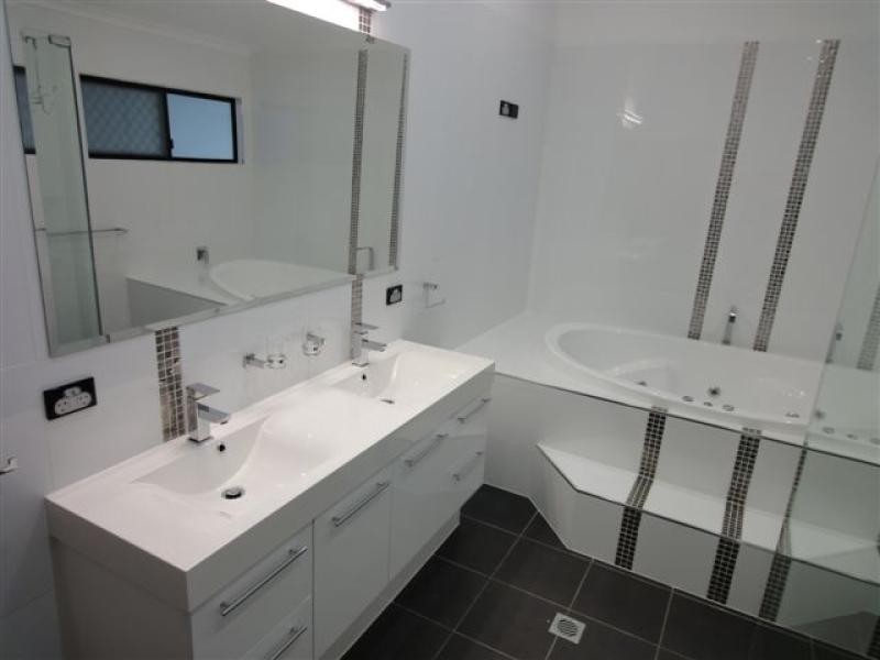 5 Gatcombe Lane, Gladstone QLD 4680