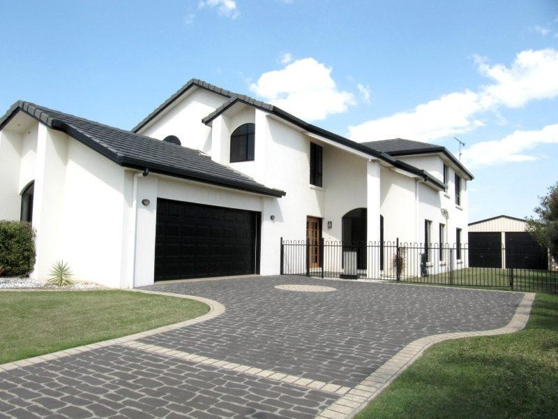 56 Katrina Blvd, Gladstone QLD 4680 the real estate agency Withdrawn