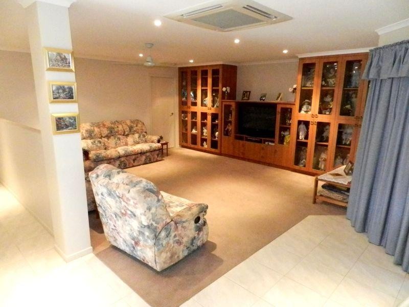 22 Reinaerhoff Cres, Gladstone QLD 4680