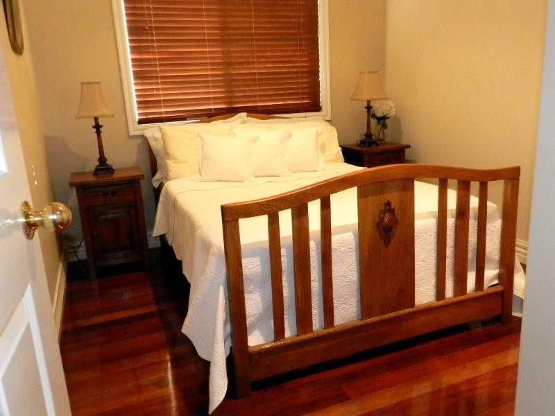 2 Pine Ave, Gladstone QLD 4680