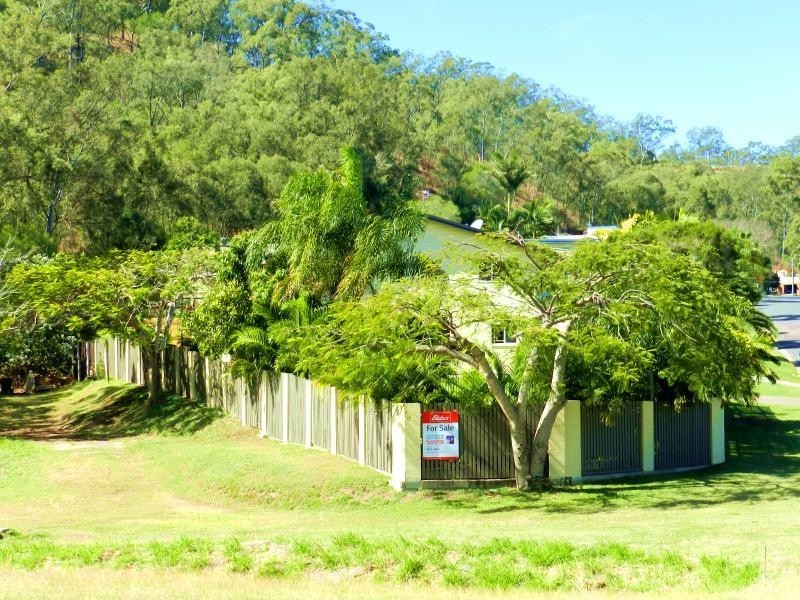 2 Pine Ave, Gladstone QLD 4680