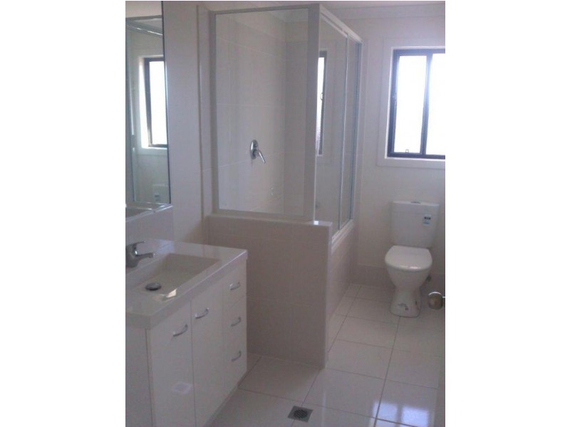 7 Giles Street, Gladstone QLD 4680