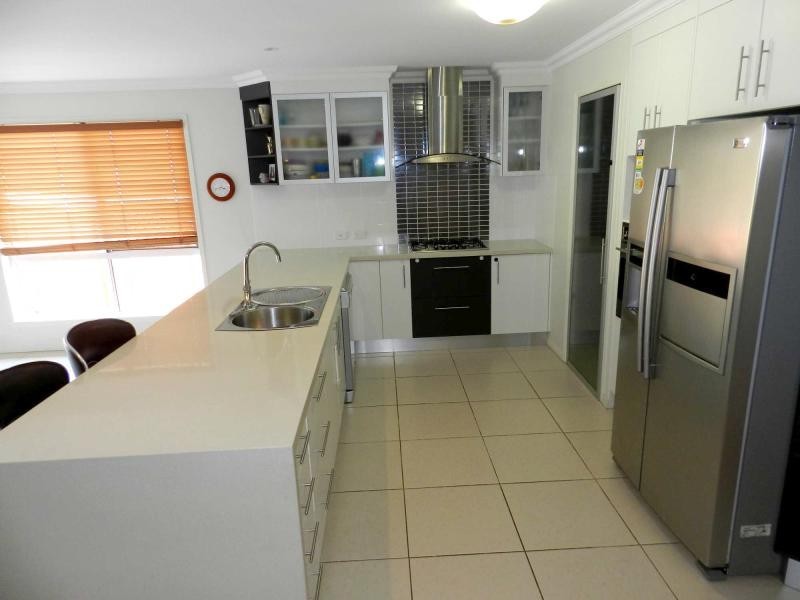 100 Penda Avenue, Gladstone QLD 4680