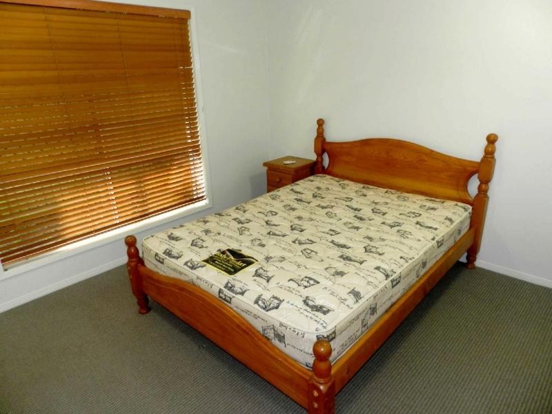 100 Penda Avenue, Gladstone QLD 4680