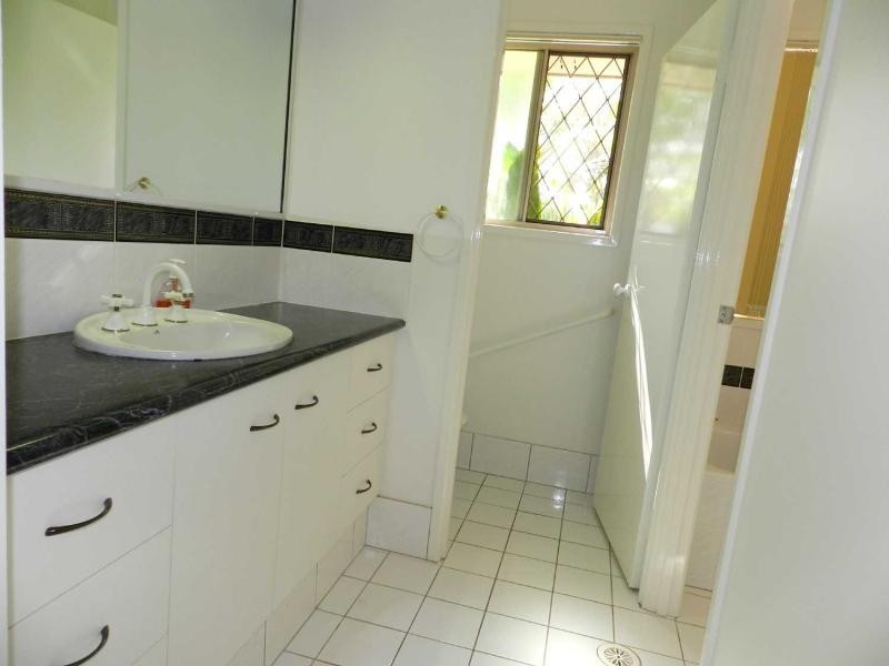 6 Lagoon Crt, Gladstone QLD 4680