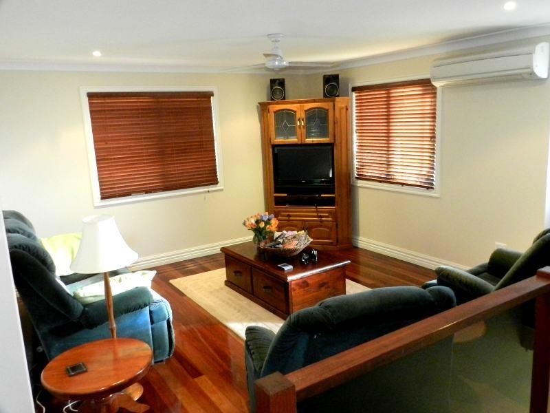 2 Pine Avenue, Gladstone QLD 4680