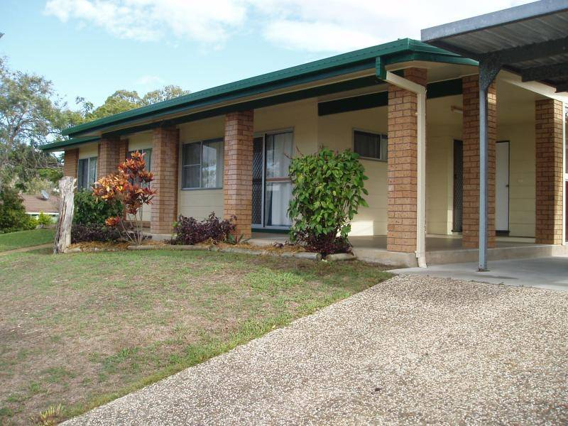 4 BASS STREET, Boyne Island QLD 4680