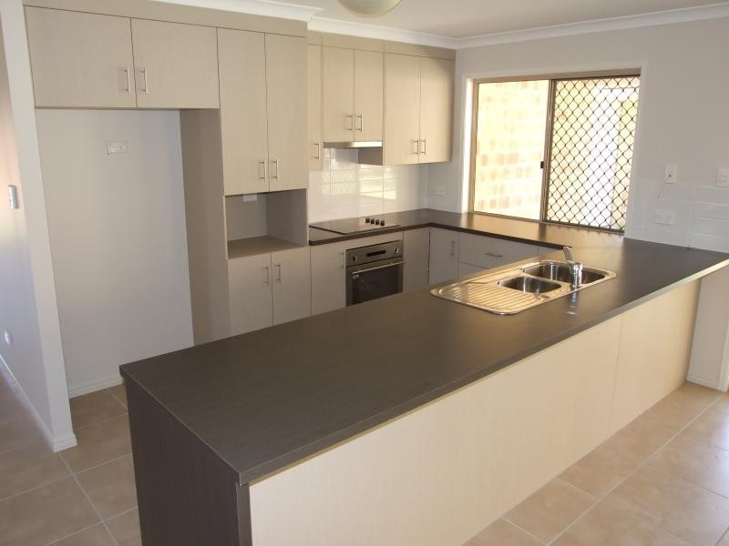 23 BAUHINIA STREET, Boyne Island QLD 4680