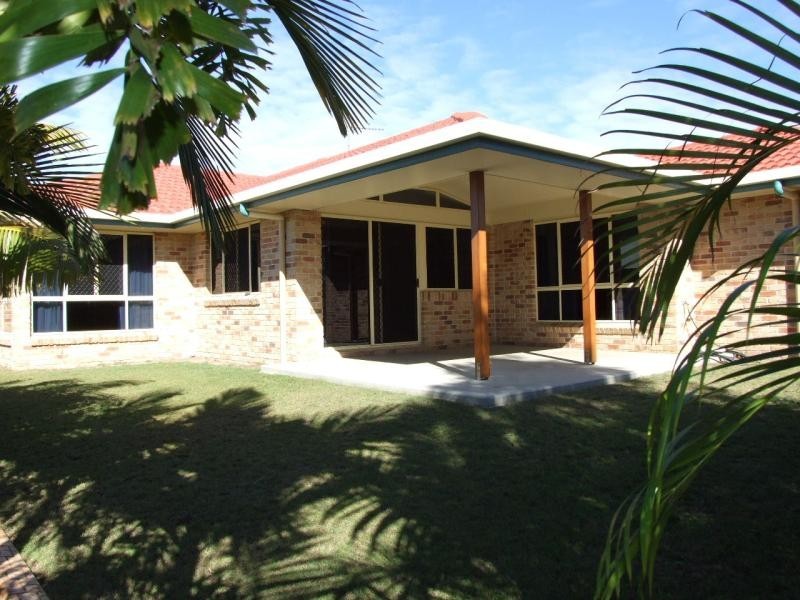 4 RIVERSIDE DRIVE, Tannum Sands QLD 4680