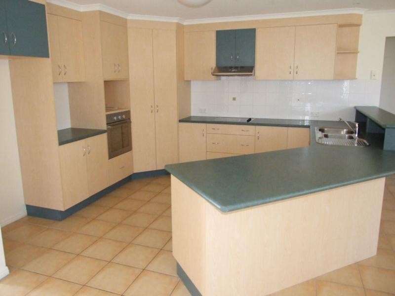 4 RIVERSIDE DRIVE, Tannum Sands QLD 4680