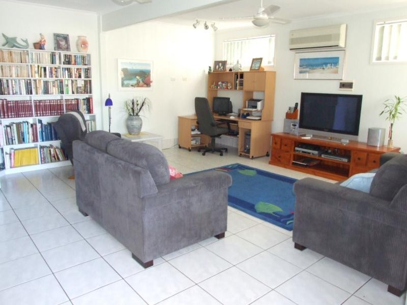 71 YALKARRA CRESCENT, Wurdong Heights QLD 4680