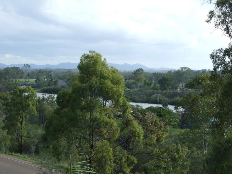26 Mounter Street, Boyne Island QLD 4680