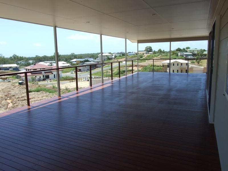 30 Lighthouse Drive, Boyne Island QLD 4680