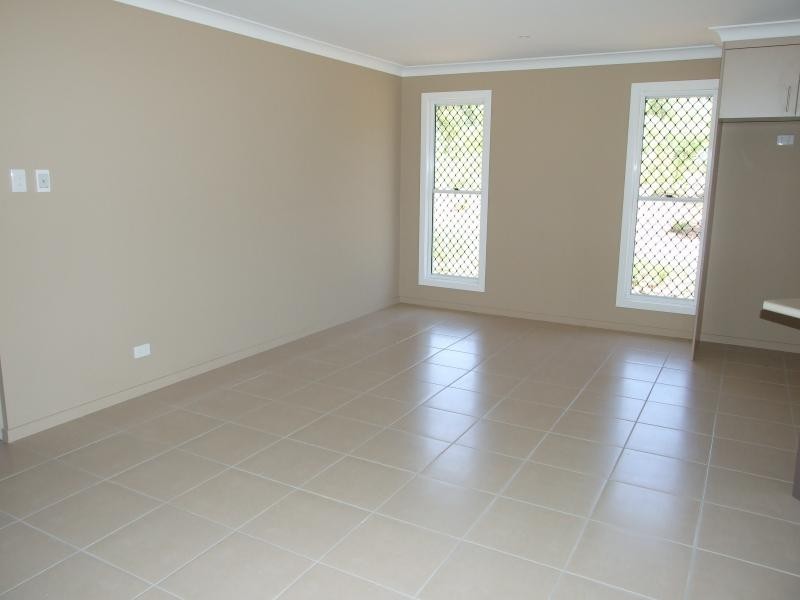 30 Lighthouse Drive, Boyne Island QLD 4680