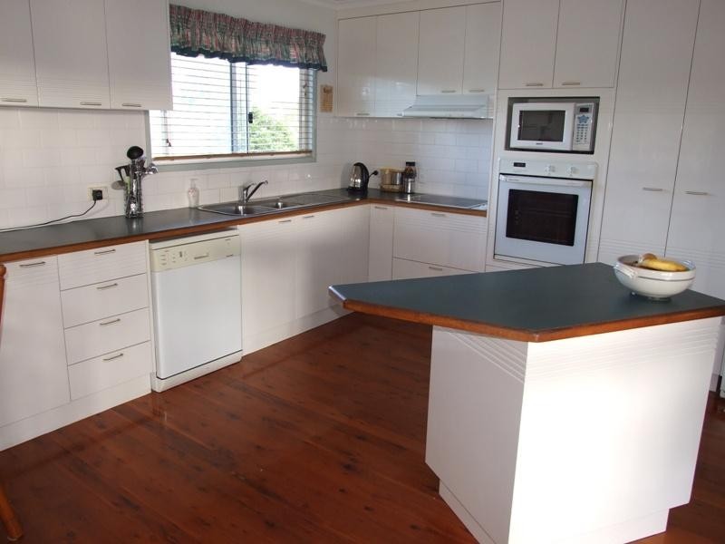 8 BLACKWELL STREET, Tannum Sands QLD 4680