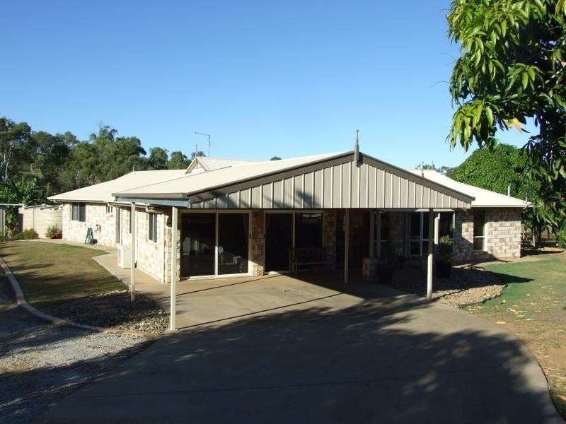 6 Mango Ct, Beecher QLD 4680