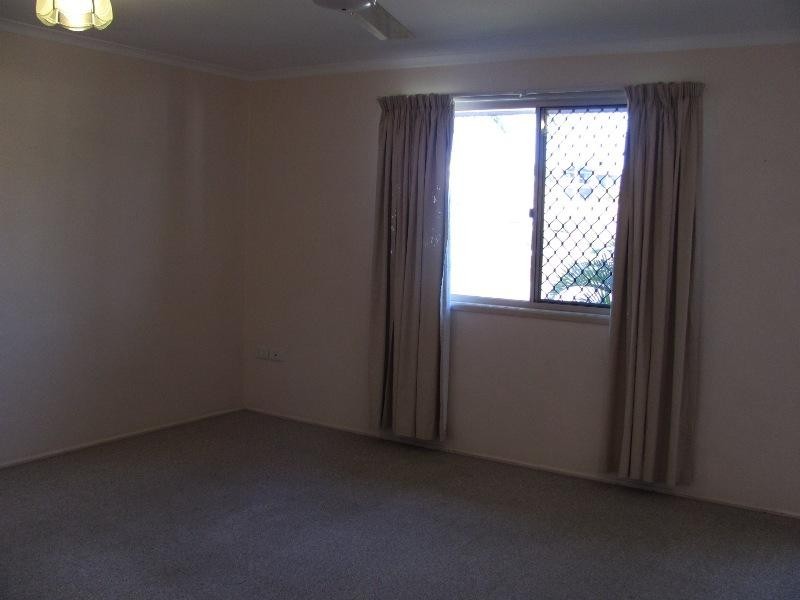 Unit 2/4 Kerfoot Close, Tannum Sands QLD 4680