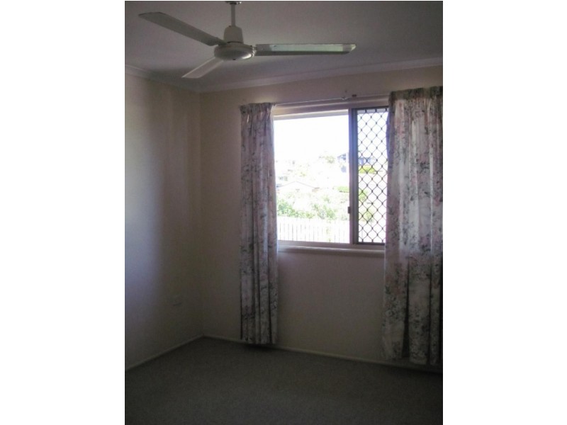 Unit 2/4 Kerfoot Close, Tannum Sands QLD 4680