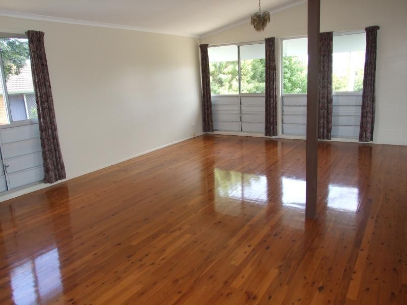 35 Edward Street, Boyne Island QLD 4680