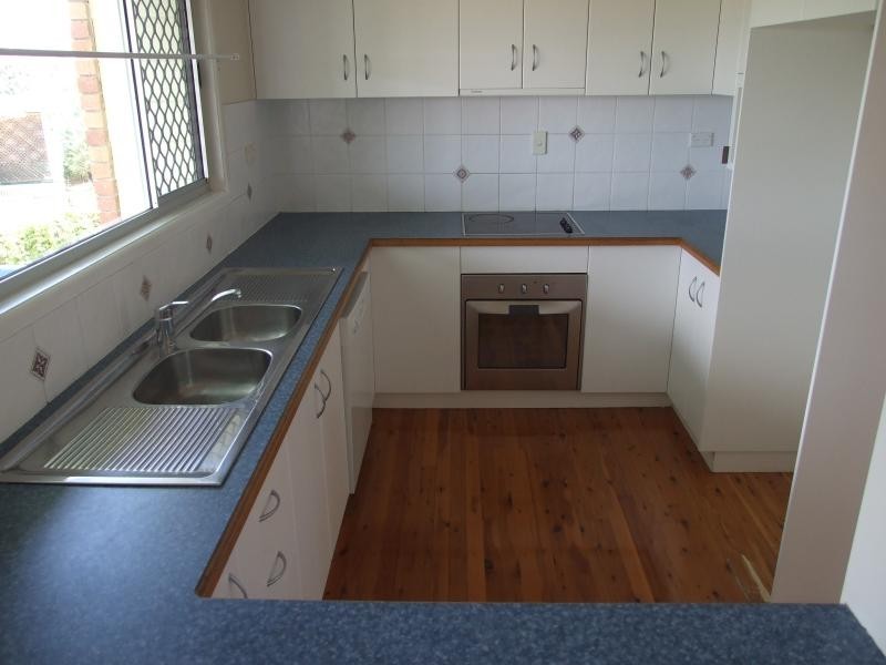 35 Edward Street, Boyne Island QLD 4680