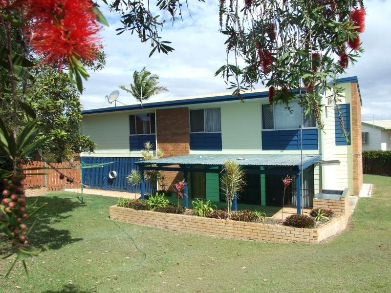 35 Edward Street, Boyne Island QLD 4680