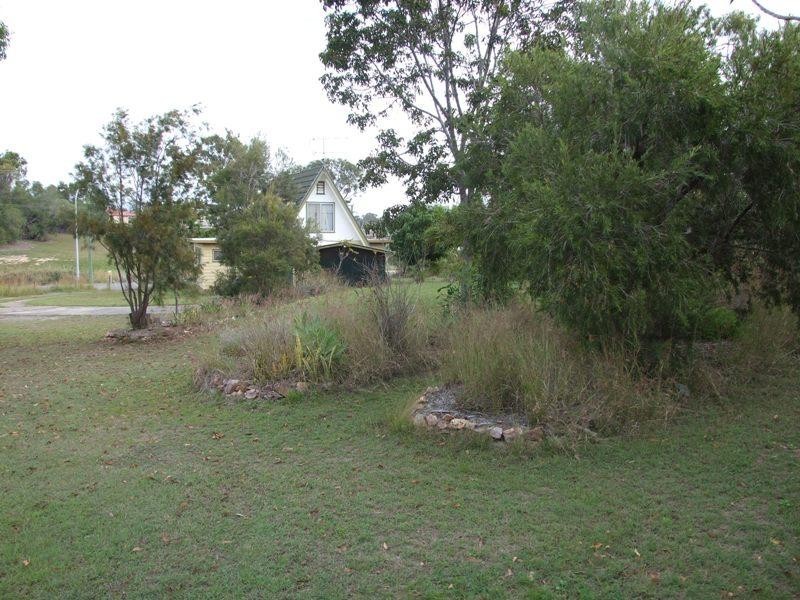 18 McLeod Street, Boyne Island QLD 4680