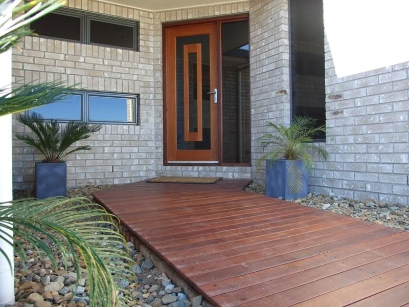 18 Melanie Court, Boyne Island QLD 4680