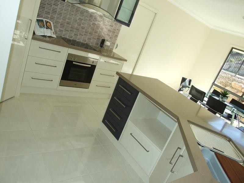 18 Melanie Court, Boyne Island QLD 4680