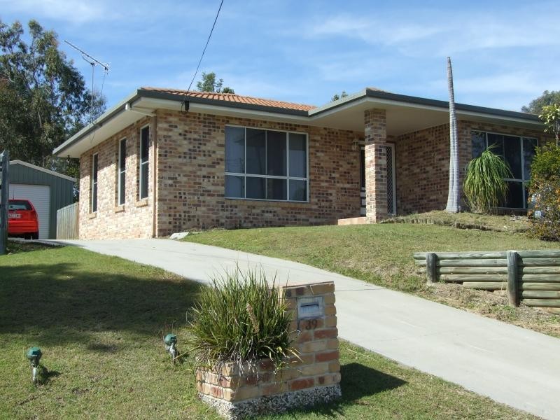 39 Latrobe Street, Tannum Sands QLD 4680