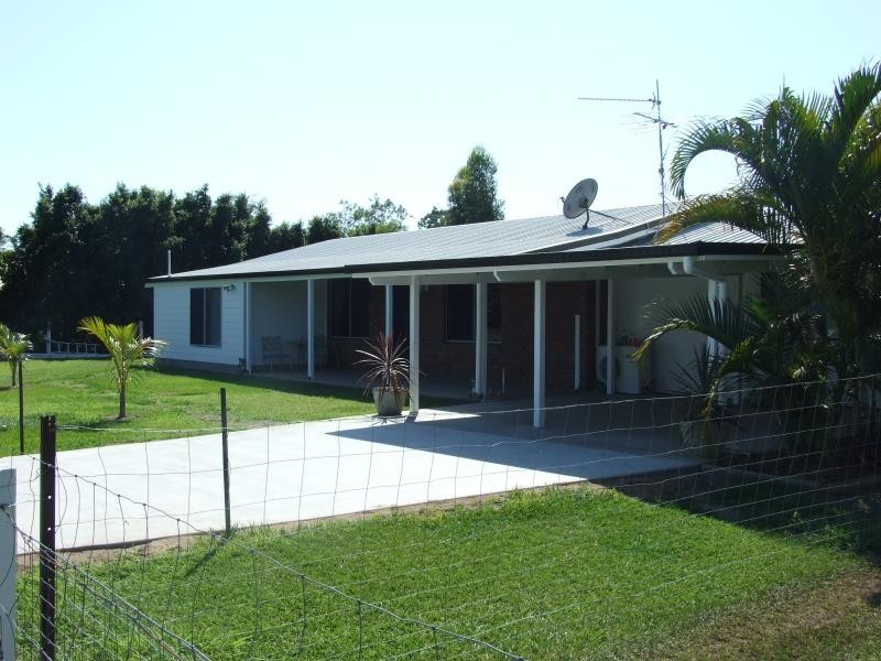 8 Barklya Court, Benaraby QLD 4680