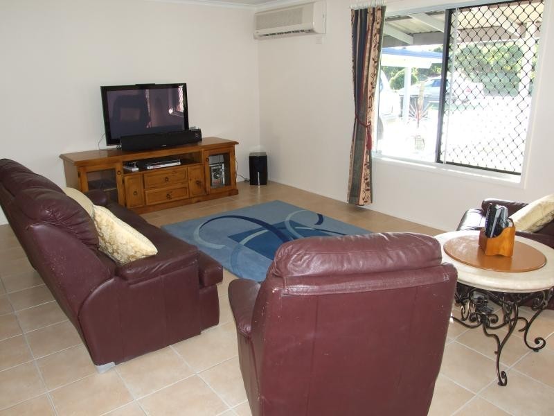 8 Barklya Court, Benaraby QLD 4680