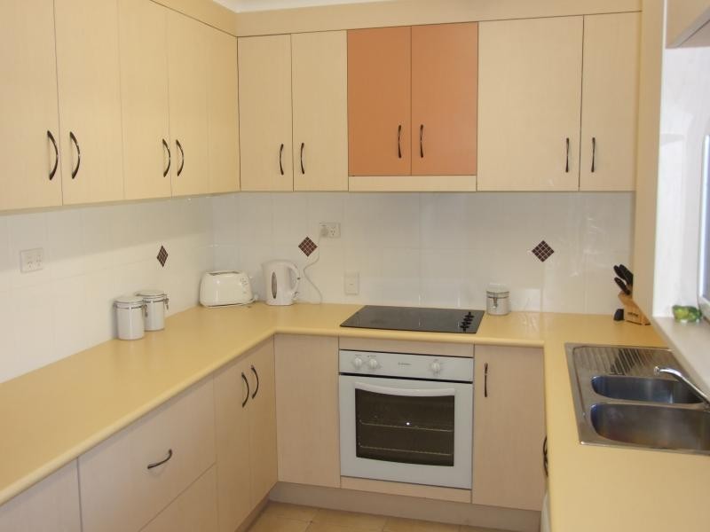 8 Barklya Court, Benaraby QLD 4680