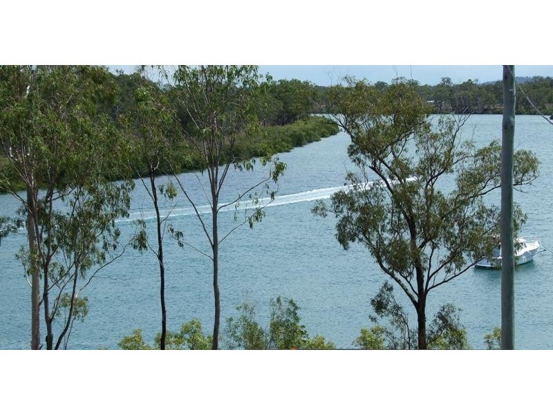 21 Tarcoola Drive, Boyne Island QLD 4680