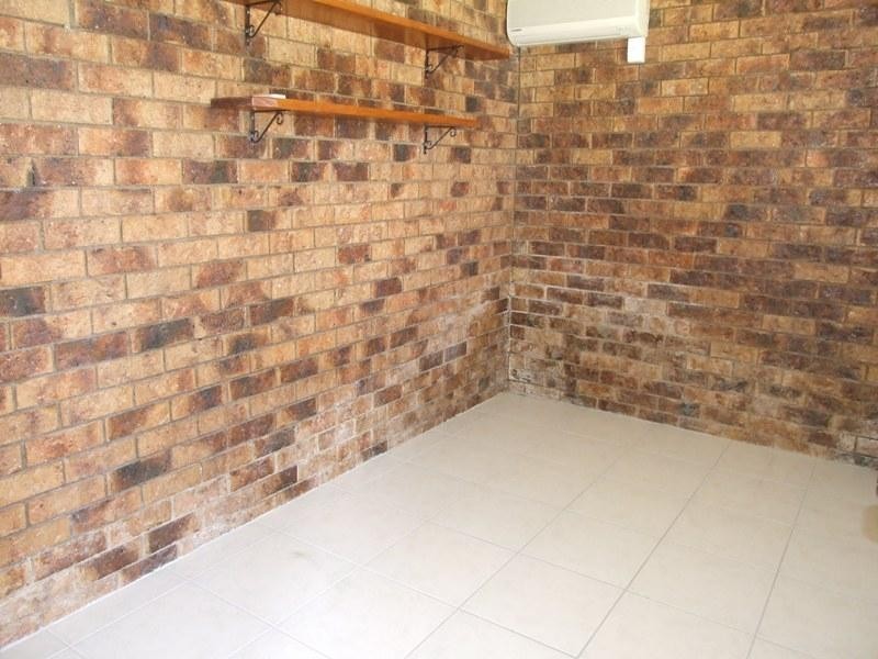 21 Tarcoola Drive, Boyne Island QLD 4680