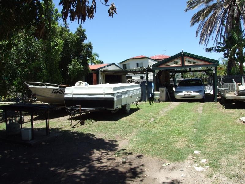 11 Dougall Street, Bororen QLD 4678