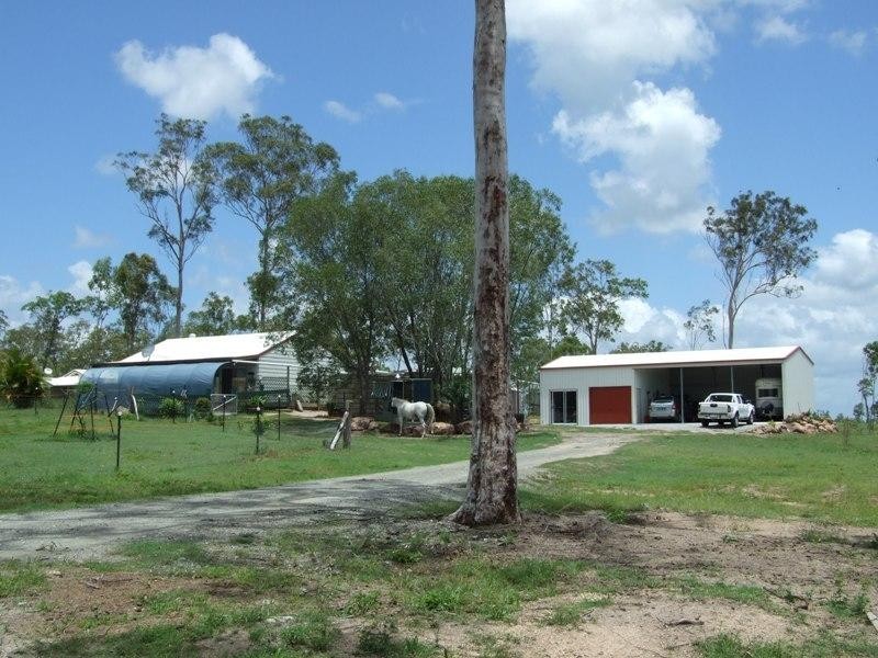 1368 Fingerboard Road, Mount Tom QLD 4677