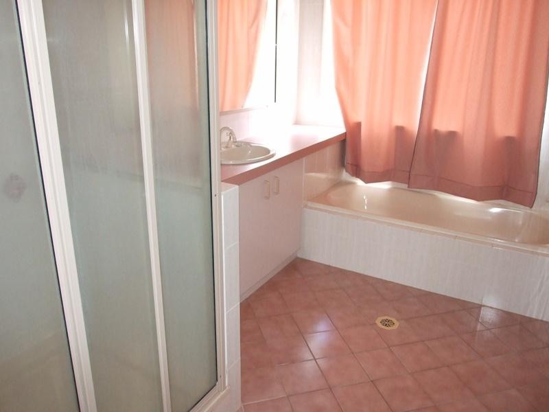 39 Latrobe Street, Tannum Sands QLD 4680