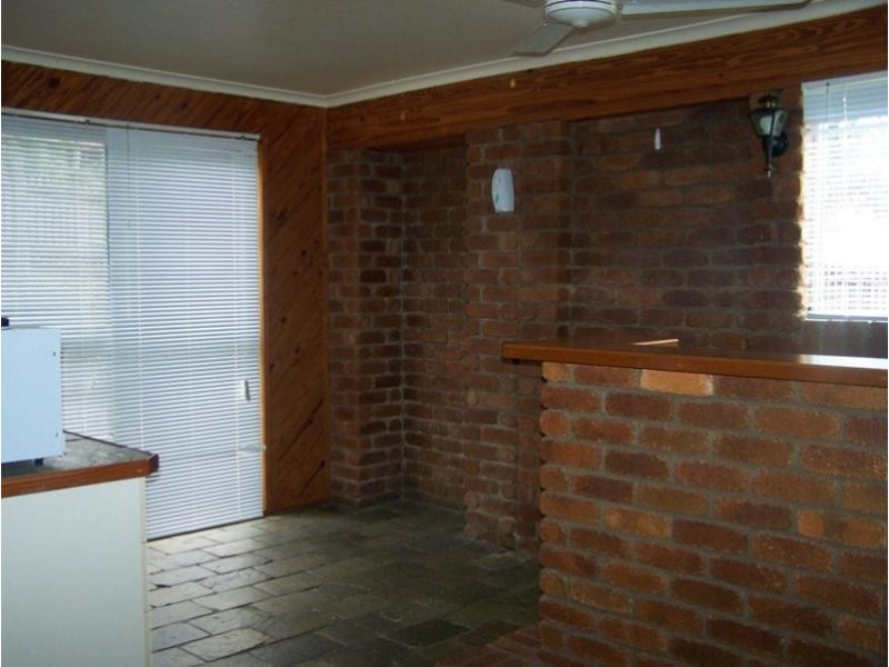 6 Sayre Crescent, Boyne Island QLD 4680