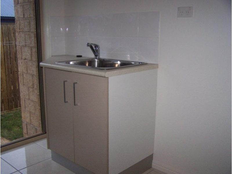 48 Bauhinia Street, Boyne Island QLD 4680