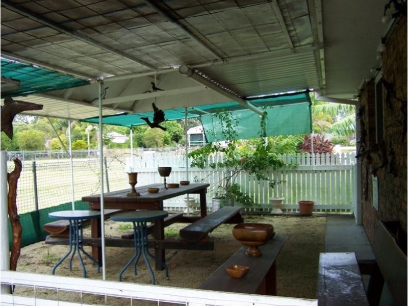 18 Wadeleigh Street, Bororen QLD 4678