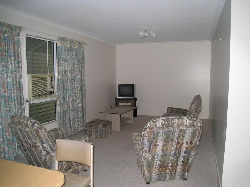 Unit 1/4 Pittsbay Crescent, Boyne Island QLD 4680